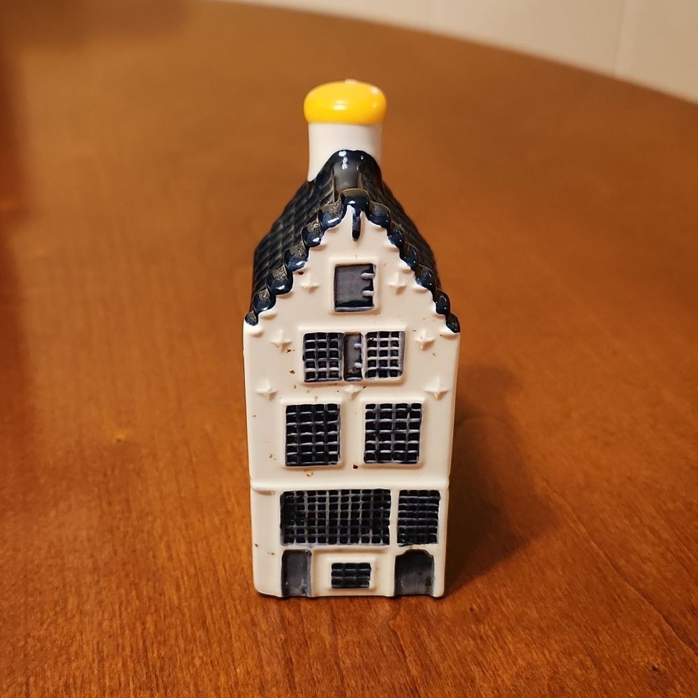 Delft KLM #50 Vintage Blue & White Miniature House